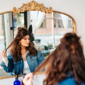 Meet your Posher, Corrine